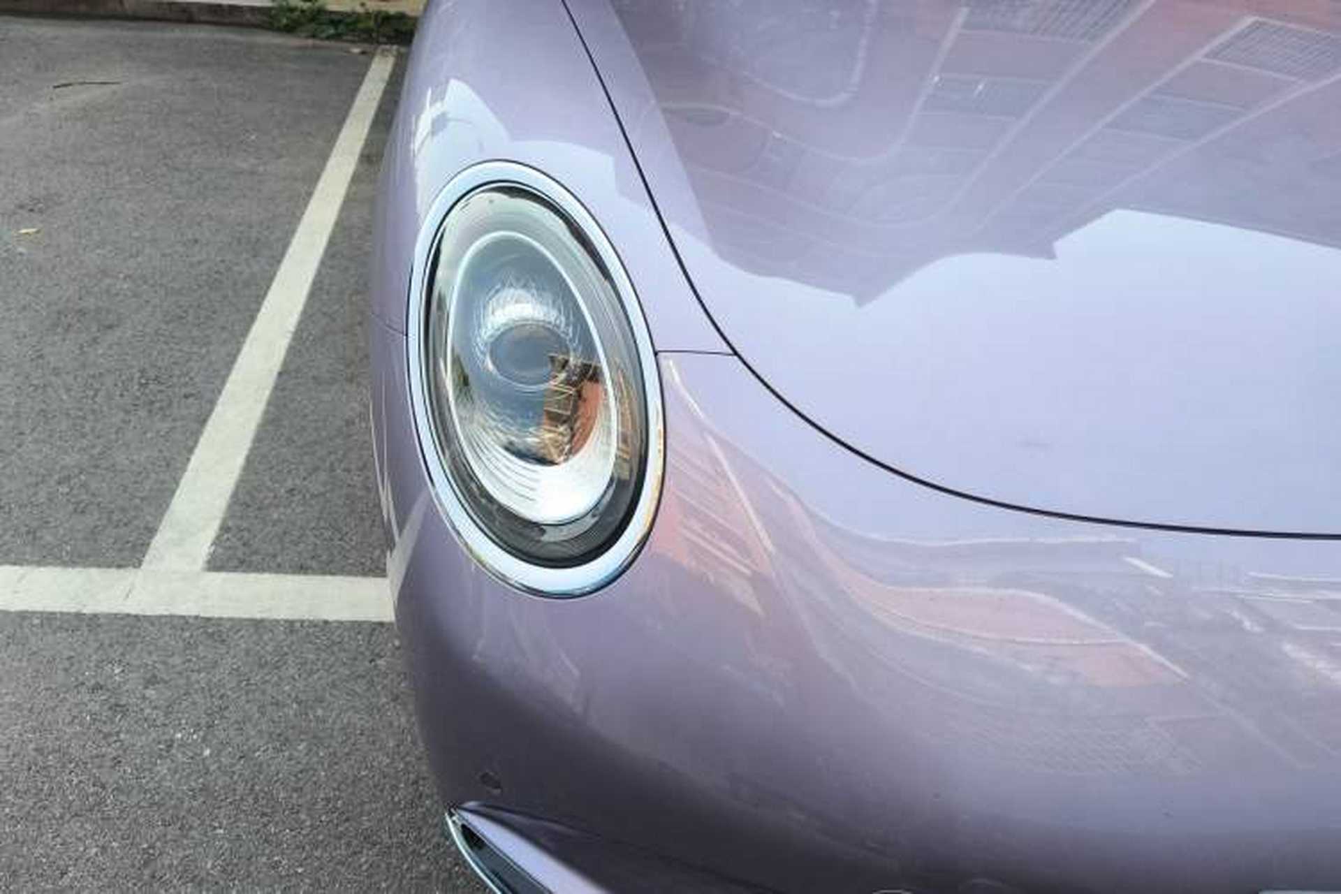 Used ORA Lightning Cat 2022 555 km Luxury Edition Right Front Headlight