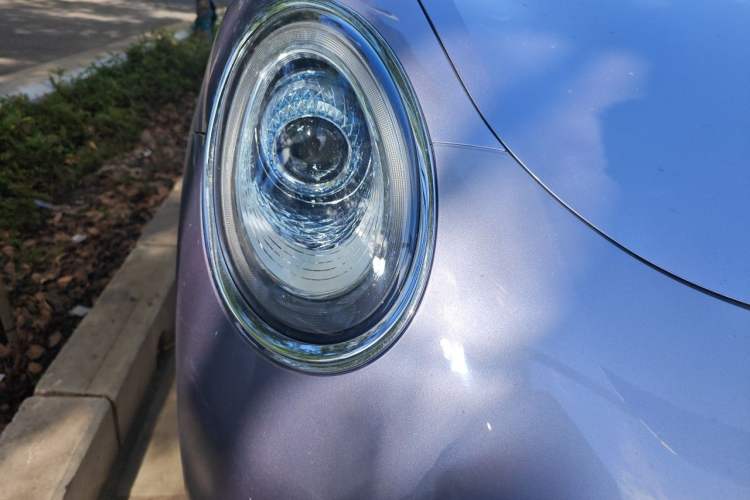 Used ORA Lightning Cat 2022 555 km Luxury Edition Right Front Headlight