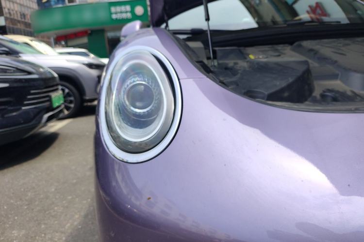 Used ORA Lightning Cat 2022 555 km Luxury Edition Right Front Headlight