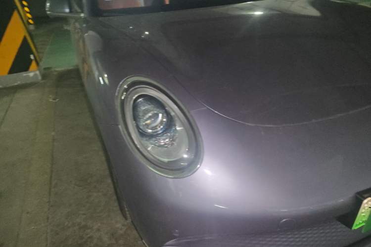 Used ORA Lightning Cat 2022 555 km Luxury Edition Right Front Headlight