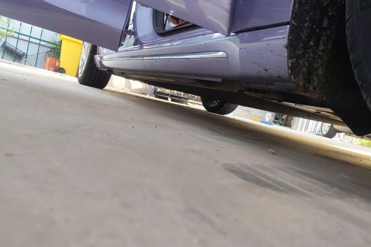 Used ORA Lightning Cat 2022 555 km Luxury Edition Right Side Sill