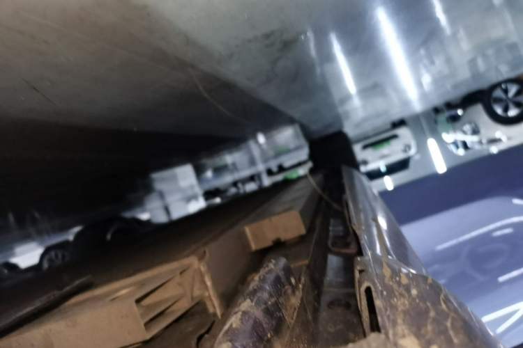 Used ORA Lightning Cat 2022 555 km Luxury Edition Right Side Sill