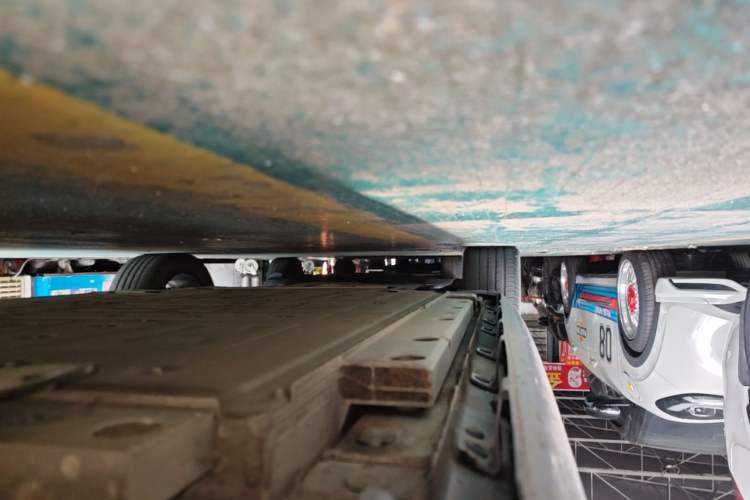 Used ORA Lightning Cat 2022 555 km Luxury Edition Right Side Sill