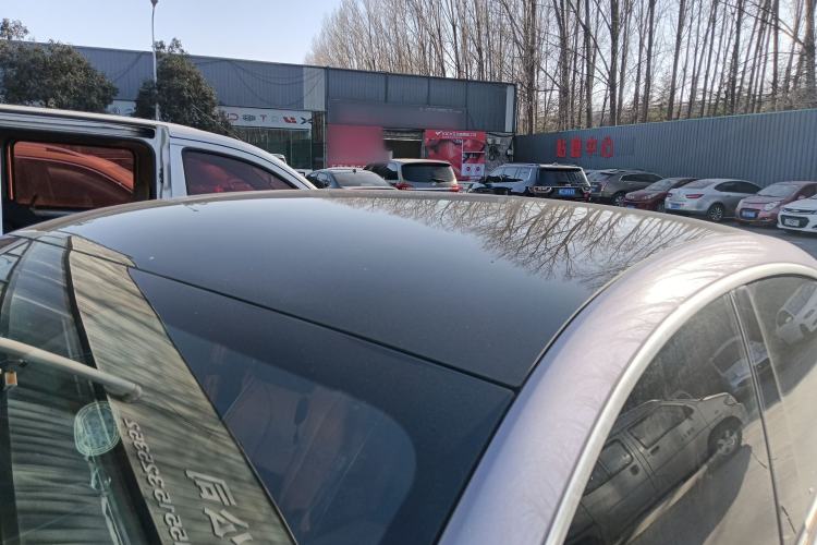 Used ORA Lightning Cat 2022 555 km Luxury Edition Roof