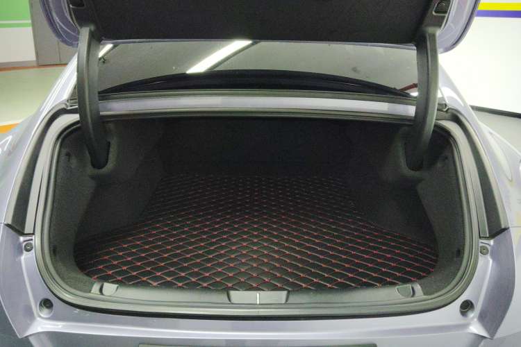 Used ORA Lightning Cat 2022 555 km Luxury Edition Trunk