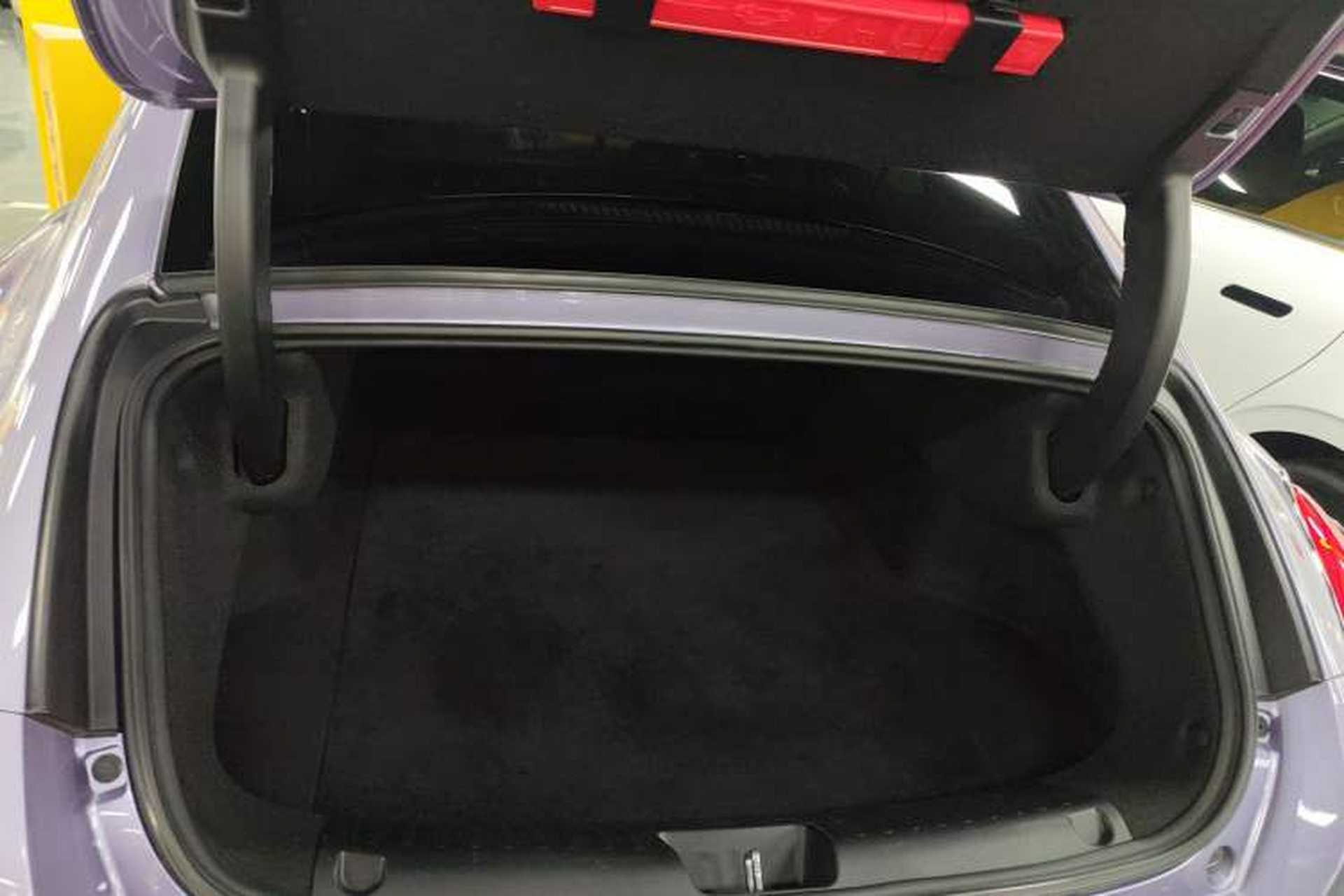 Used ORA Lightning Cat 2022 555 km Luxury Edition Trunk