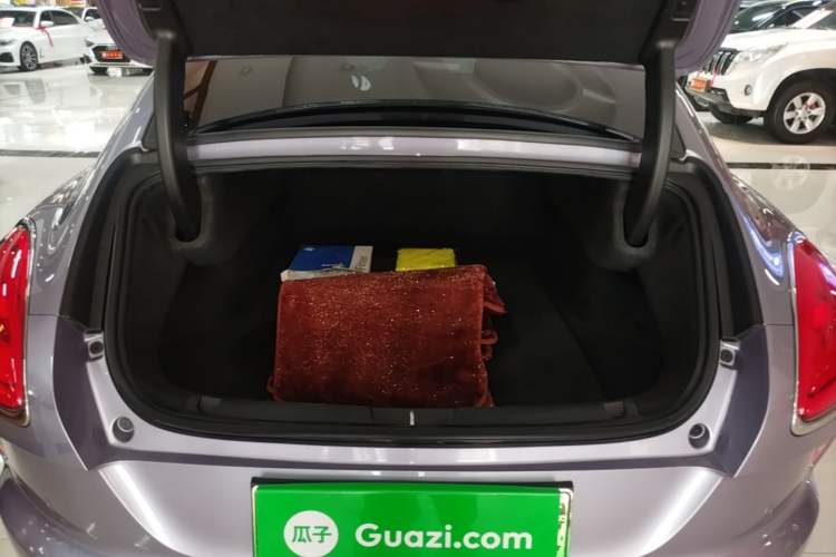 Used ORA Lightning Cat 2022 555 km Luxury Edition Trunk