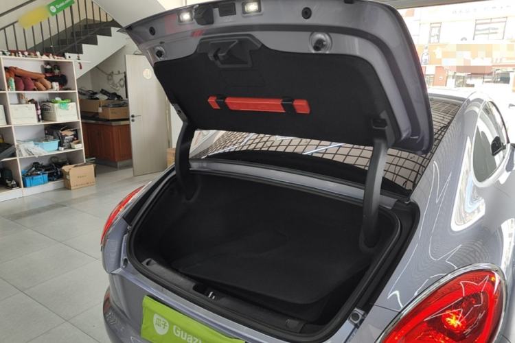 Used ORA Lightning Cat 2022 555 km Luxury Edition Trunk