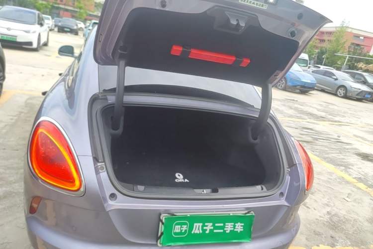 Used ORA Lightning Cat 2022 555 km Luxury Edition Trunk