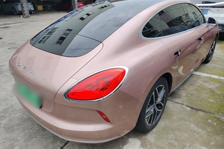 Used ORA Lightning Cat 2022 555 km Luxury Edition Rear Right 45 Deg