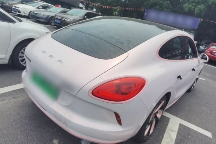 Used ORA Lightning Cat 2022 555 km Luxury Edition Rear Right 45 Deg