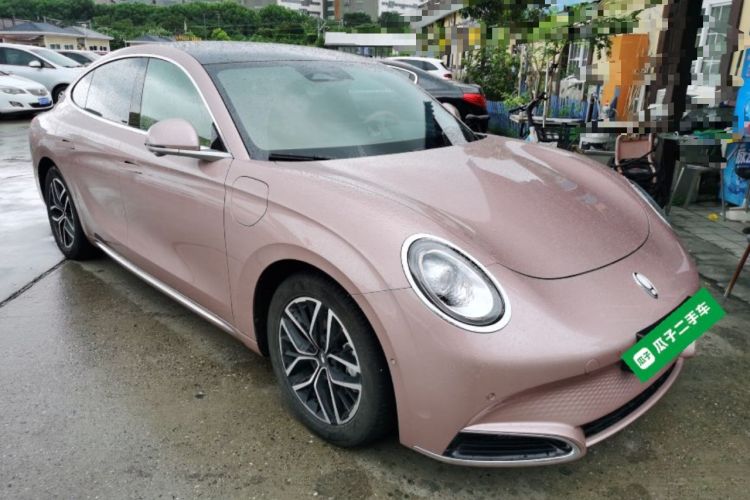 Used ORA Lightning Cat 2022 555 km Luxury Edition Front Right 45 Deg