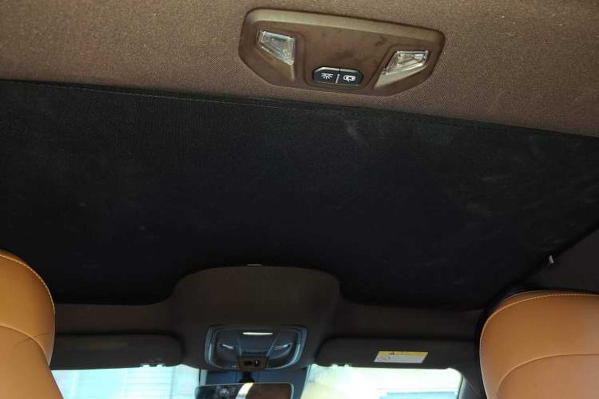 Used ORA Lightning Cat 2022 555 km Luxury Edition Headliner