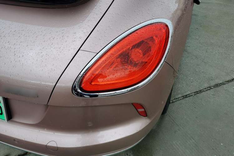 Used ORA Lightning Cat 2022 555 km Luxury Edition Right Rear Taillight
