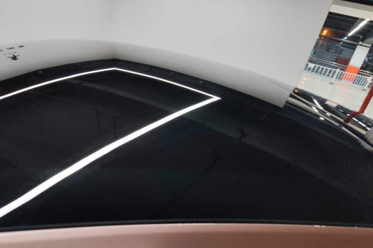Used ORA Lightning Cat 2022 555 km Luxury Edition Roof