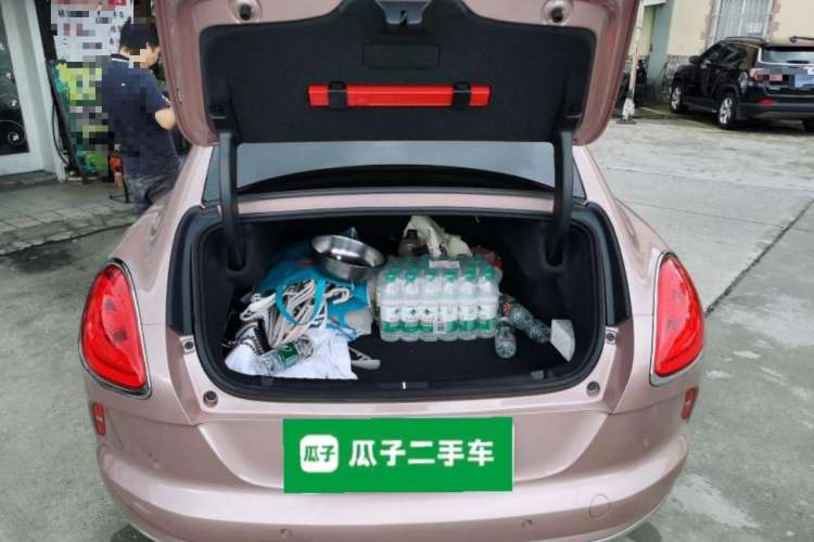 Used ORA Lightning Cat 2022 555 km Luxury Edition Trunk