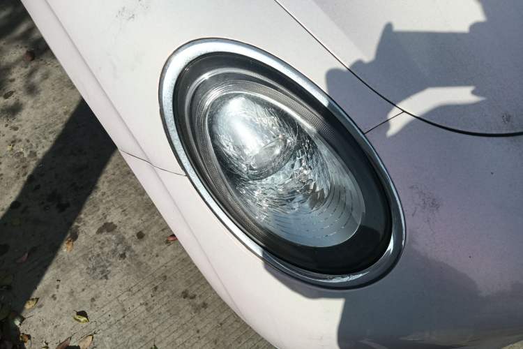 Used ORA Lightning Cat 2022 555 km Luxury Edition Right Front Headlight