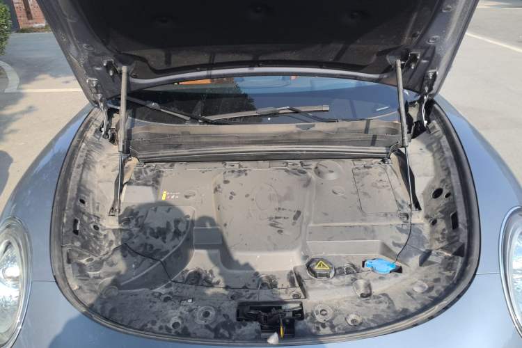 Used ORA Lightning Cat 2022 555 km Luxury Edition Engine Bay