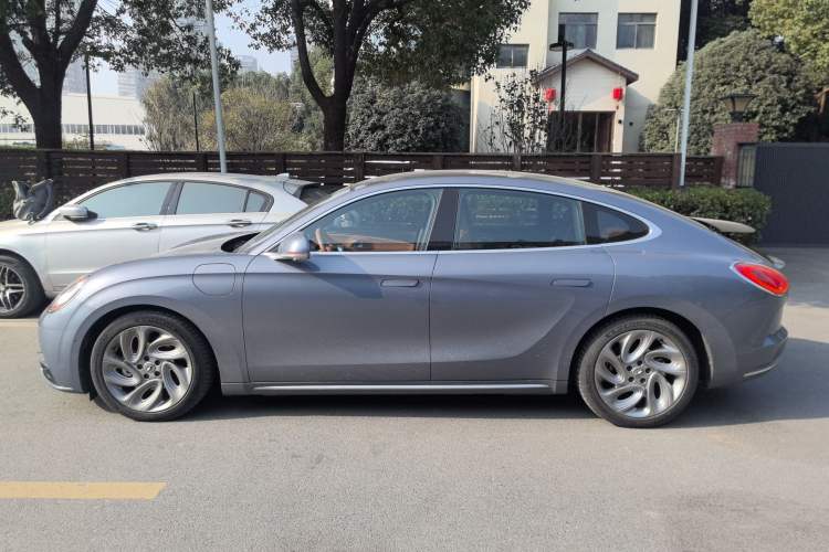 Used ORA Lightning Cat 2022 555 km Luxury Edition Exterior 3