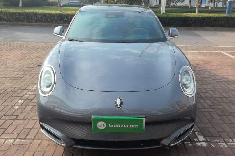 Used ORA Lightning Cat 2022 555 km Luxury Edition Front