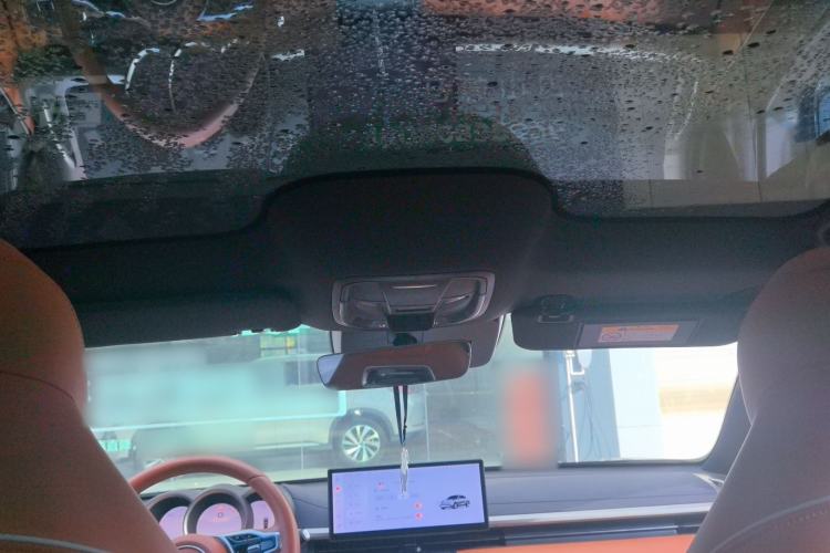 Used ORA Lightning Cat 2022 555 km Luxury Edition Headliner