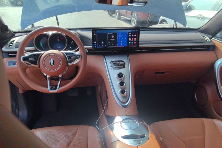 Used ORA Lightning Cat 2022 555 km Luxury Edition Interior 2