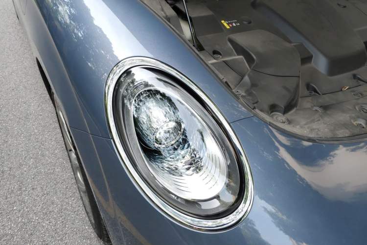 Used ORA Lightning Cat 2022 555 km Luxury Edition Right Front Headlight