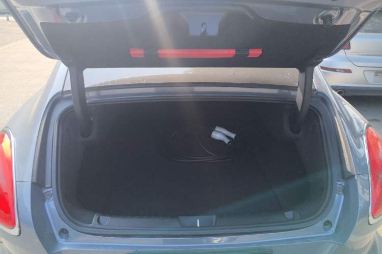 Used ORA Lightning Cat 2022 555 km Luxury Edition Trunk