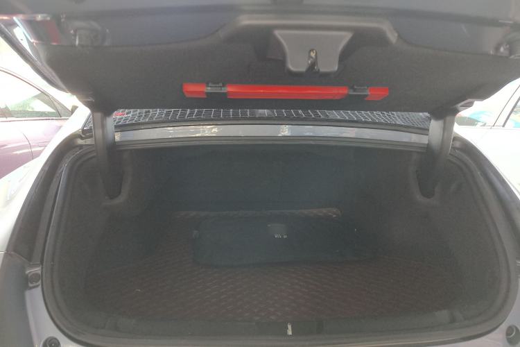 Used ORA Lightning Cat 2022 555 km Luxury Edition Trunk