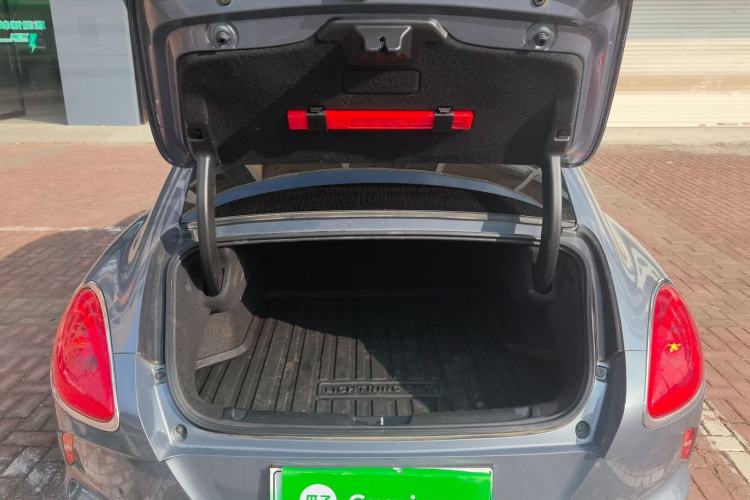 Used ORA Lightning Cat 2022 555 km Luxury Edition Trunk