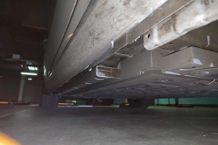 Used ORA Lightning Cat 2022 555 km Luxury Edition Chassis Front Right