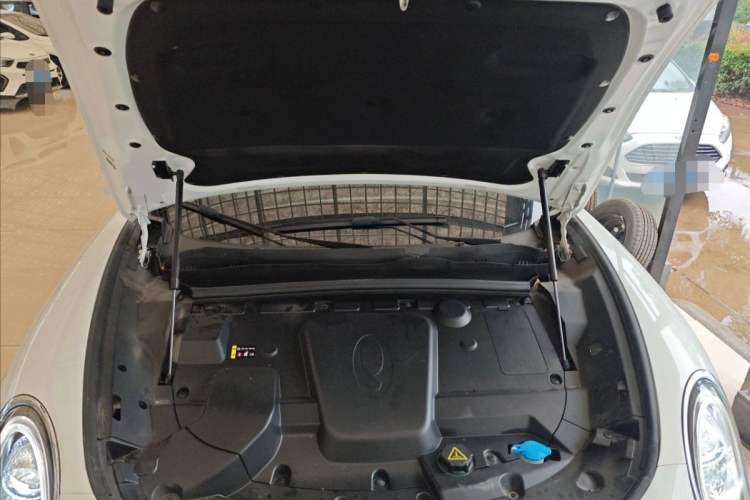 Used ORA Lightning Cat 2022 555 km Luxury Edition Engine Bay