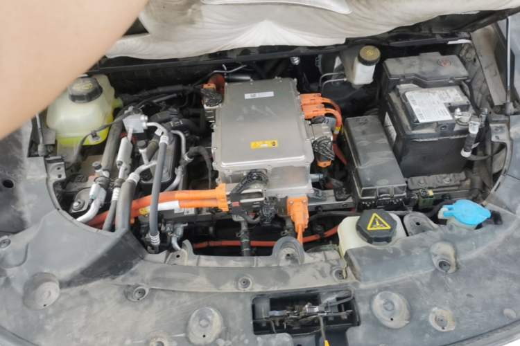 Used ORA Lightning Cat 2022 555 km Luxury Edition Engine Bay
