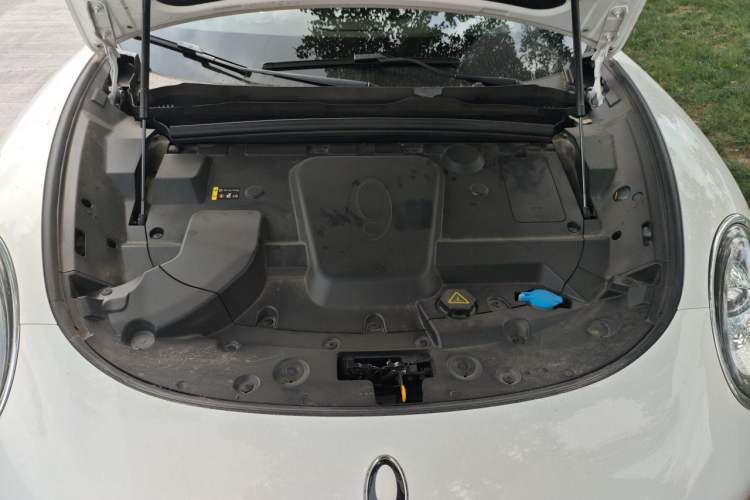 Used ORA Lightning Cat 2022 555 km Luxury Edition Engine Bay