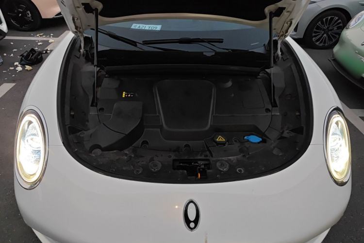 Used ORA Lightning Cat 2022 555 km Luxury Edition Engine Bay