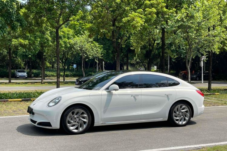 Used ORA Lightning Cat 2022 555 km Luxury Edition Exterior 3