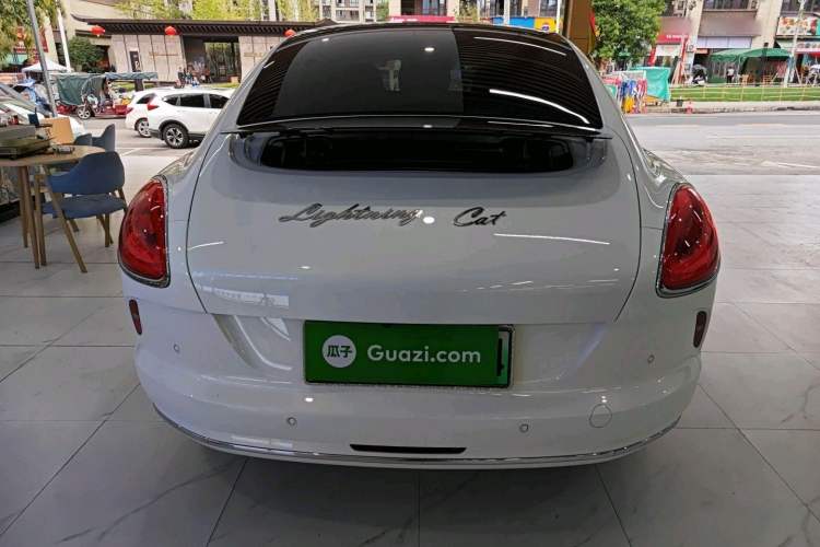 Used ORA Lightning Cat 2022 555 km Luxury Edition Exterior 4