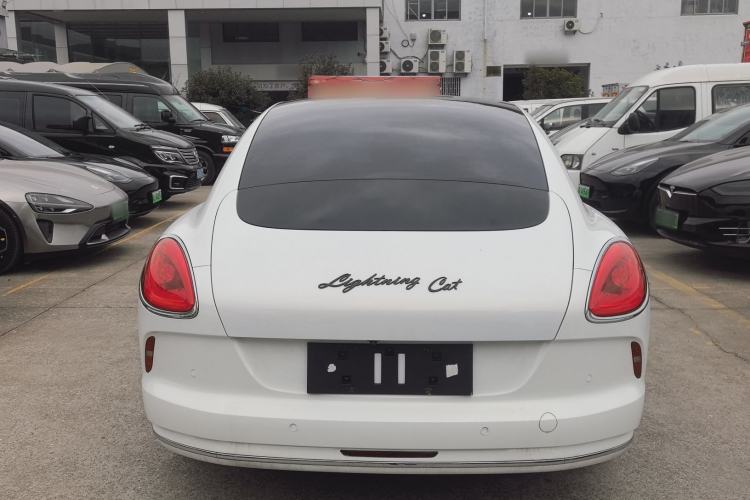Used ORA Lightning Cat 2022 555 km Luxury Edition Exterior 4
