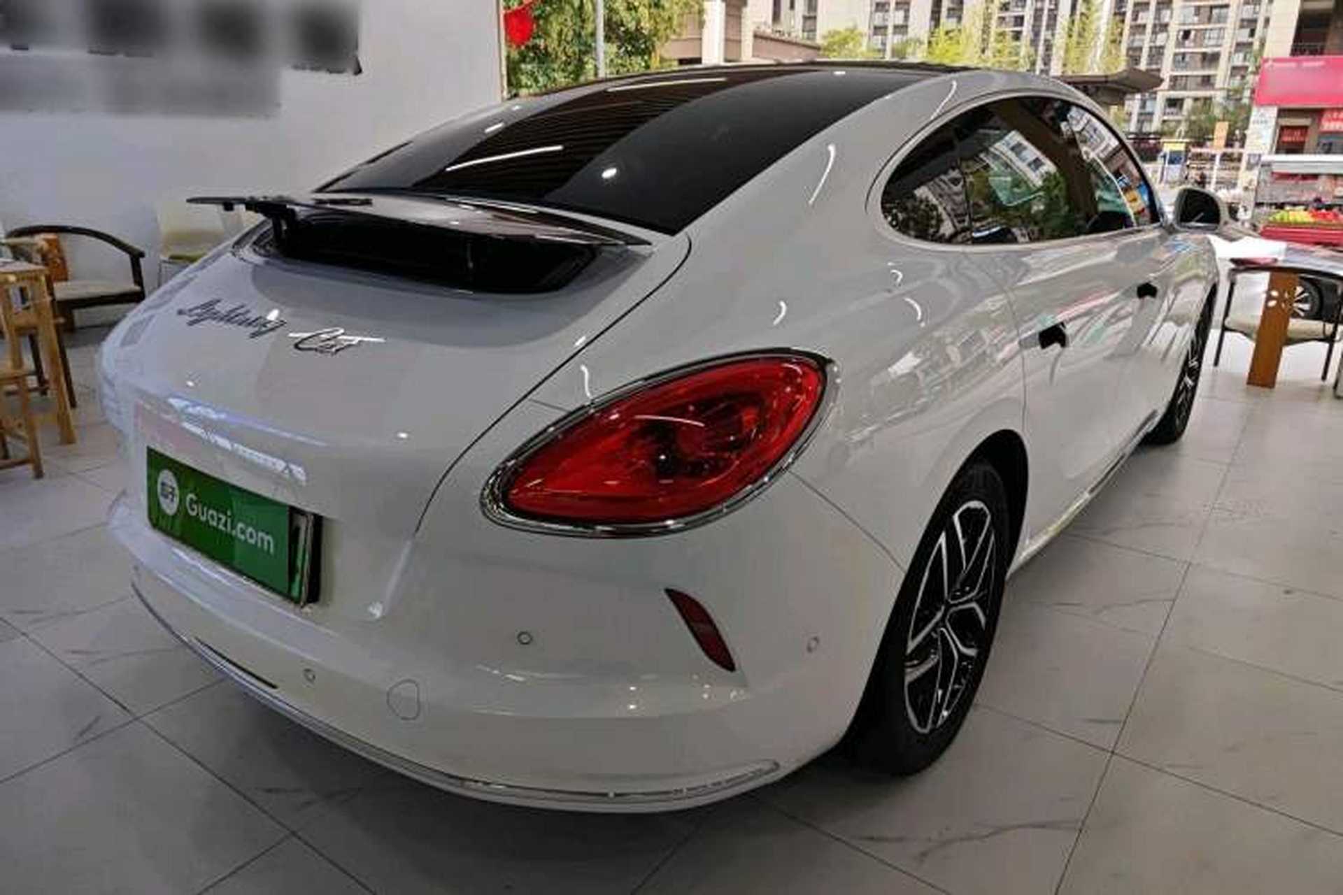 Used ORA Lightning Cat 2022 555 km Luxury Edition Exterior 5