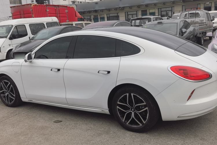 Used ORA Lightning Cat 2022 555 km Luxury Edition Exterior 5