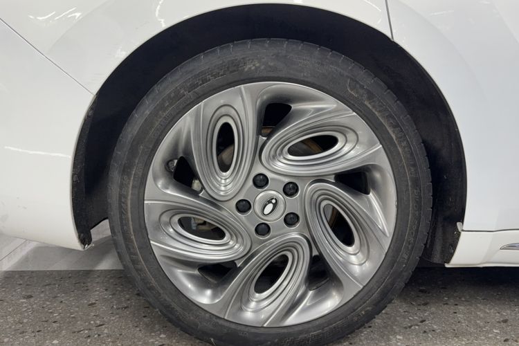 Used ORA Lightning Cat 2022 555 km Luxury Edition Exterior 5