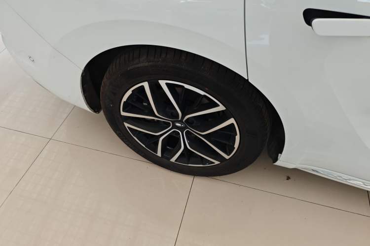 Used ORA Lightning Cat 2022 555 km Luxury Edition Exterior 6