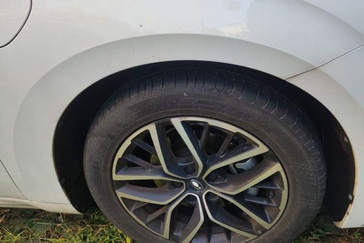 Used ORA Lightning Cat 2022 555 km Luxury Edition Exterior 7