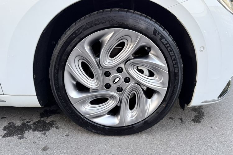 Used ORA Lightning Cat 2022 555 km Luxury Edition Exterior 7