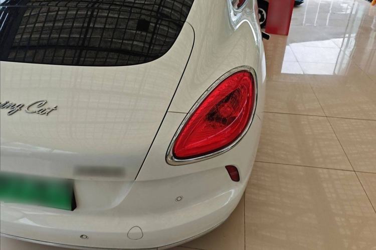 Used ORA Lightning Cat 2022 555 km Luxury Edition Exterior 8