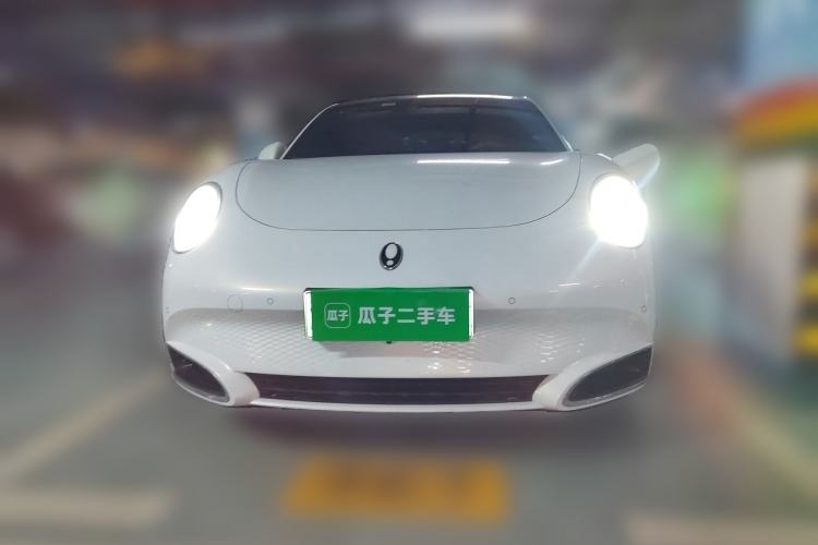 Used ORA Lightning Cat 2022 555 km Luxury Edition Front