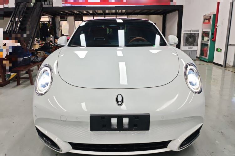 Used ORA Lightning Cat 2022 555 km Luxury Edition Front