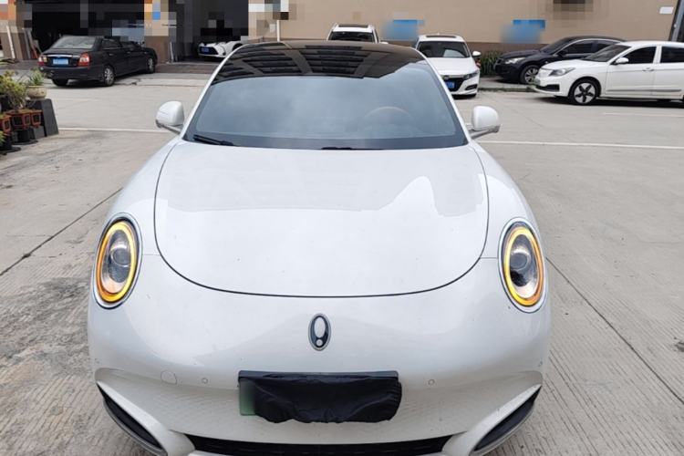 Used ORA Lightning Cat 2022 555 km Luxury Edition Front