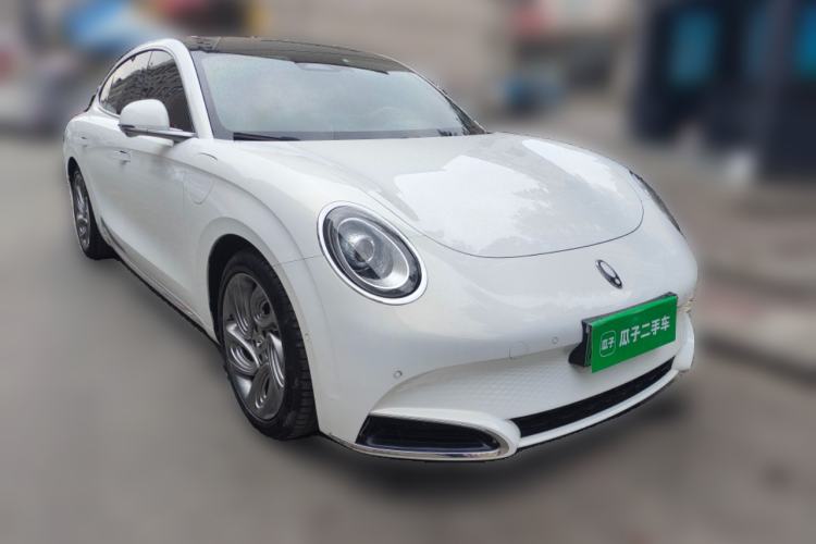 Used ORA Lightning Cat 2022 555 km Luxury Edition Front Right 45 Deg