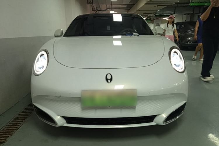 Used ORA Lightning Cat 2022 555 km Luxury Edition Front
